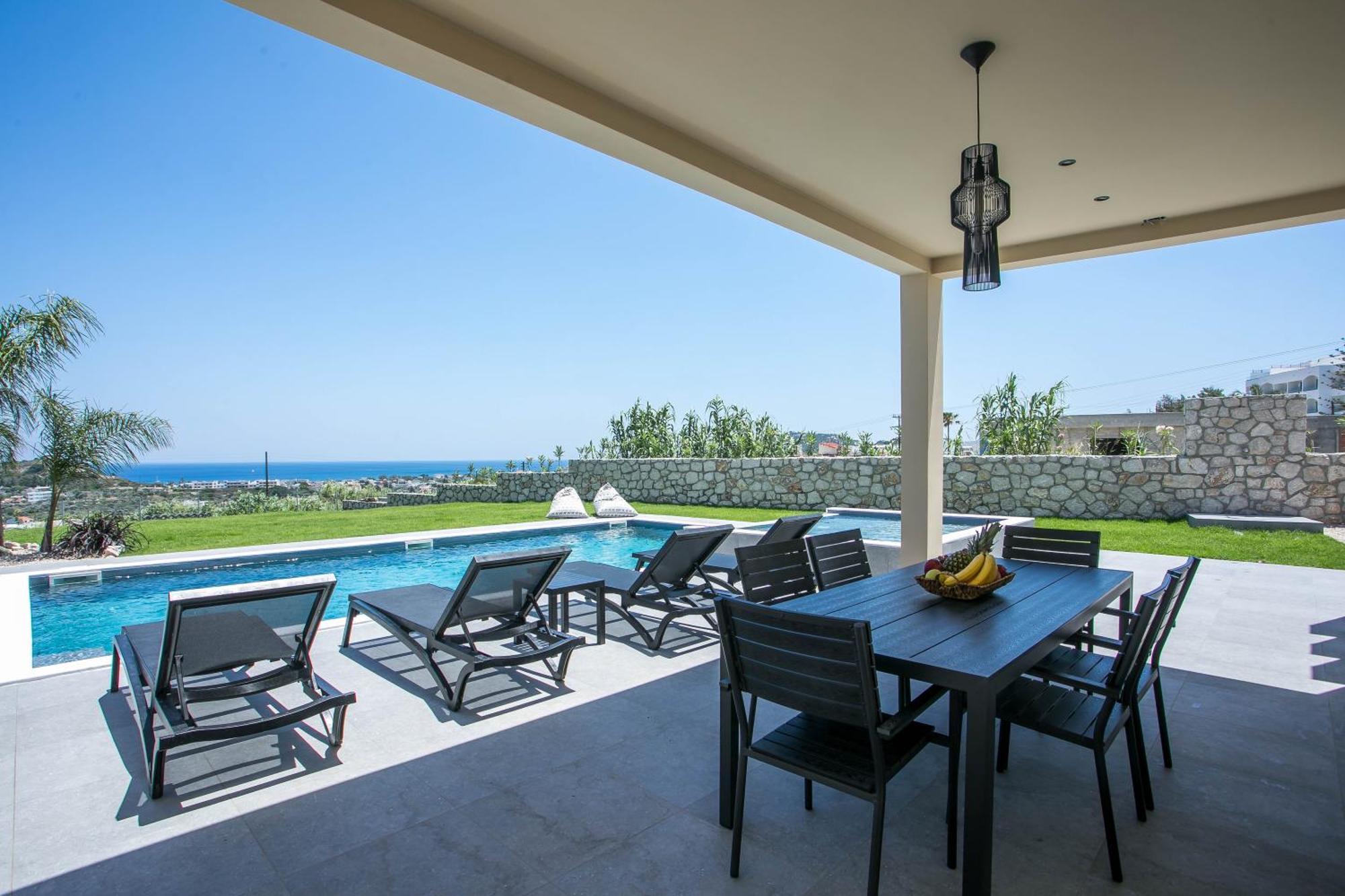 Madi Villa *